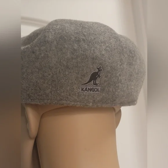 Grey Kangol Flat/Newsboy Style Cap - Picture 5 of 12